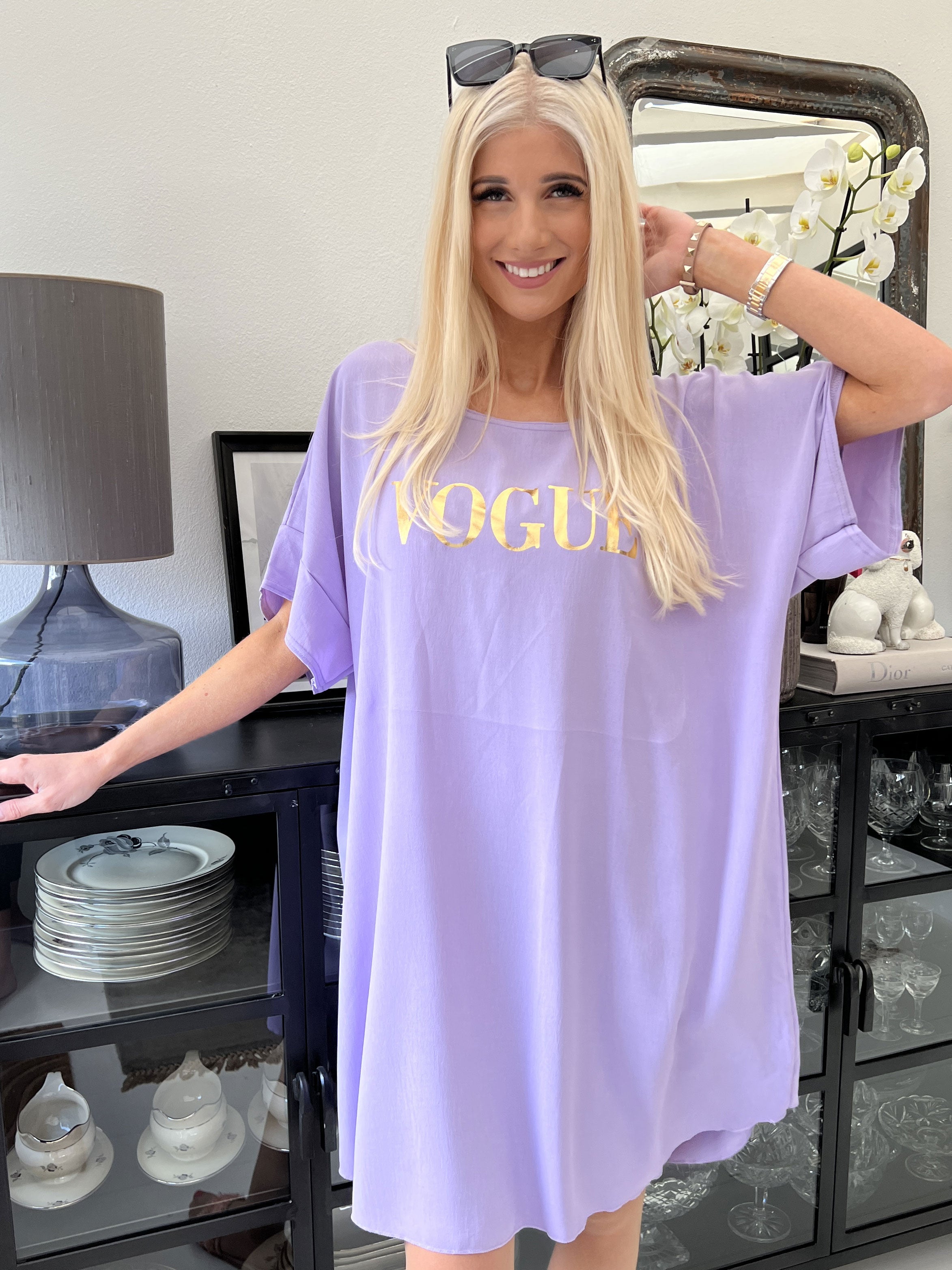 Clara - Löst sittande klänning med mode som står